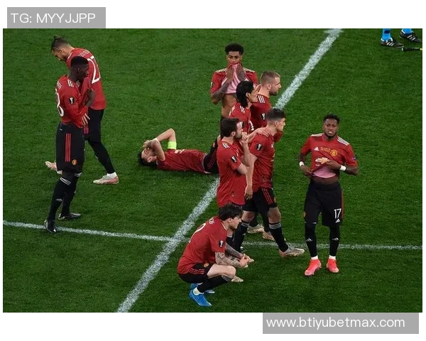 拉门斯回忆童年追随哥哥成为曼联球迷的美好时光与情感纽带 拉门斯回忆童年追随哥哥成为曼联球迷的美好时光与情感纽带