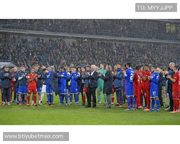 拜仁极端球迷组织策划烟火表演遭禁赛与罚款双重处罚