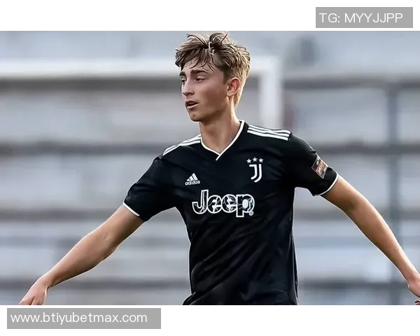 罗马俱乐部关注沙尔克年轻后卫梅尔特坎艾汉报价约800万欧元 罗马俱乐部关注沙尔克年轻后卫梅尔特坎艾汉报价约800万欧元