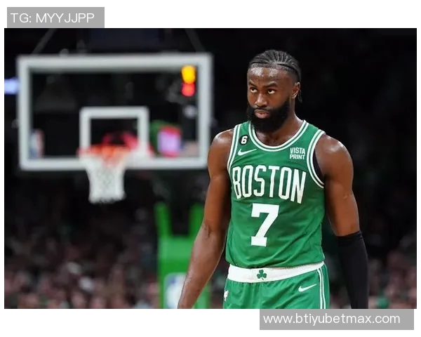 杰伦布朗回应外界质疑坚定信念期待赛季精彩表现