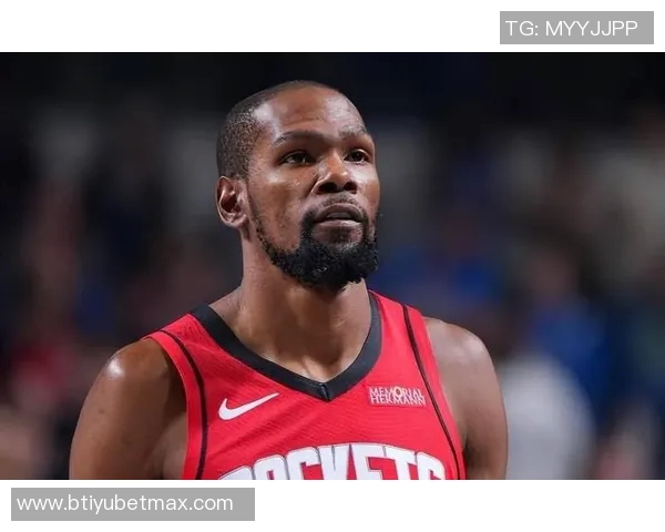 杜兰特状态低迷14投仅5中仅得13分7篮板表现令人失望