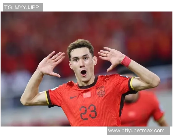 拜合拉木错失良机球停得太靠后导致单刀机会流失